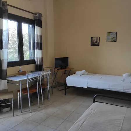 Limanaki Apartment *
