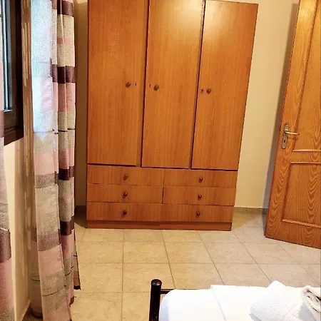 Limanaki Apartment