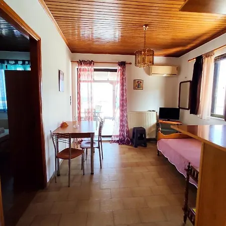 Limanaki Apartment Kymi