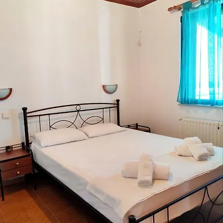 Limanaki Apartment *