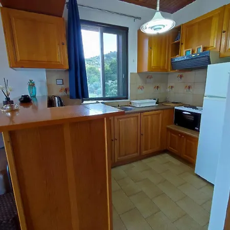 Apartment Limanaki *