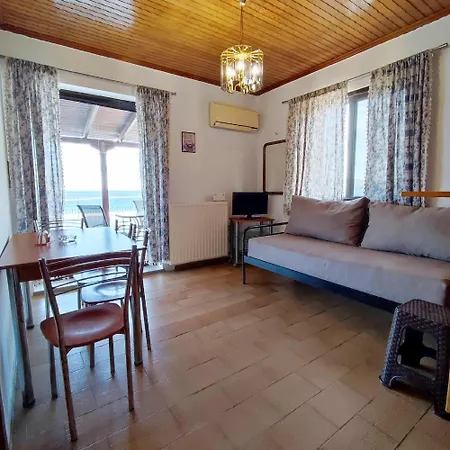 Limanaki Apartment