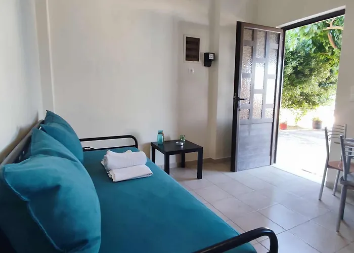 Limanaki Apartment *